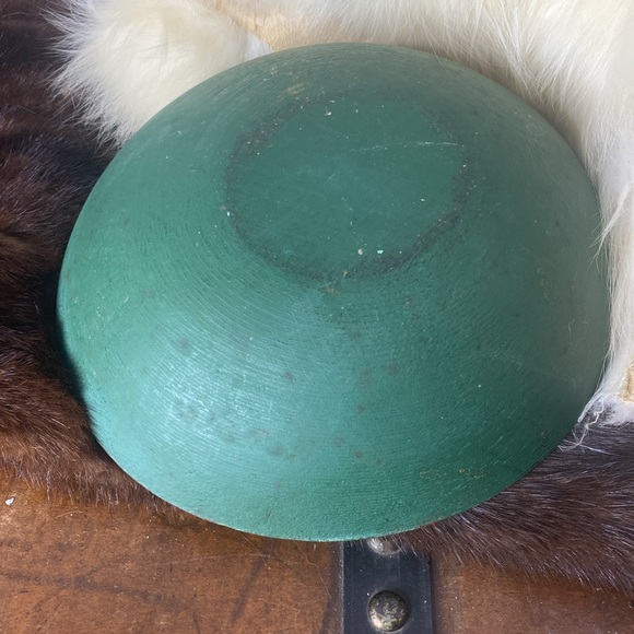 Vintage Red /Tan Tole Painted Wooden Bowl - Picture 6 of 7